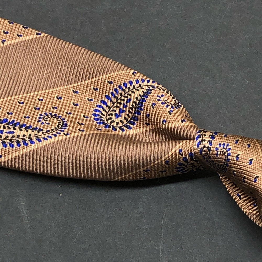 Kiton 7 FOLD Brown Paisley 100% Silk Tie